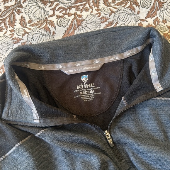 Kuhl Men's Black and Gray Quarter-Zip Sweater - Picture 3 of 3